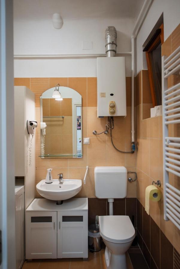 Heart Of Pecs Apartman Free Parking Экстерьер фото